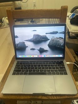 Apple MacBook Pro A1706-13.3”-2.9ghzI5,256gb,16gb,Webcam,Wireless-2016