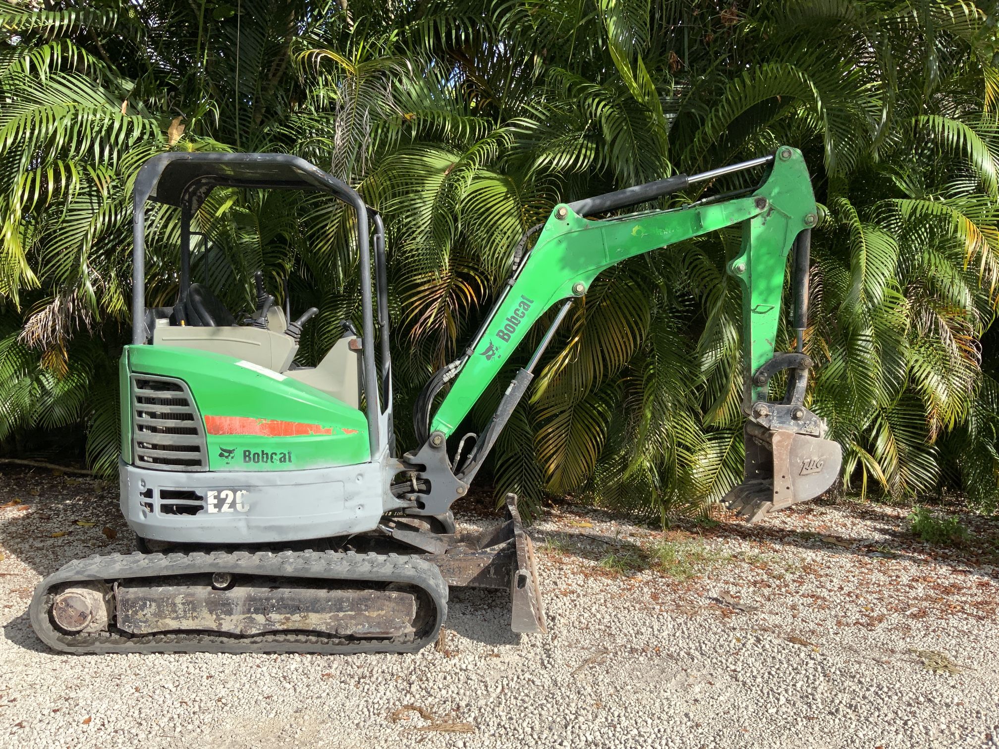 2015 Bobcat E26GM Mini Excavator 6000 Lbs Zero Turn