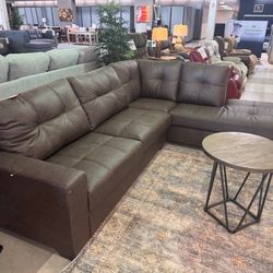 AP🎉  Great 2 Piece Sectional Couch With Chaise, Color Options// Financing & Delivery 