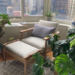 Armchair With Ottoman