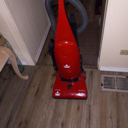 Bissell Vacuum (Red)