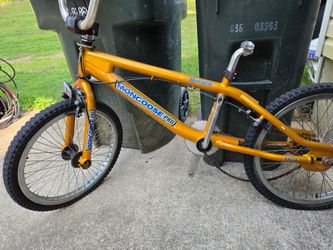 Vintage mongoose hooligan BMX bike for parts