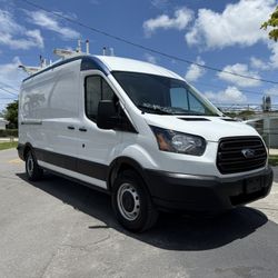 2019 Ford Transit 250 Medium Roof Cargo Van
