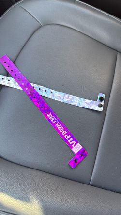 VIP Born free passes