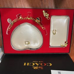 Coach pear heart 💜 shaped set