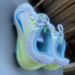 These are the Nike Women's Hyperdiamond 4 Pro Softball Cleats Size 7