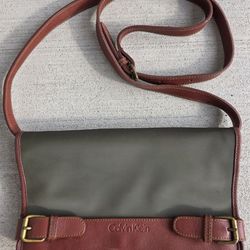 Vintage Calvin Klein Crossbody Bag – Olive Canvas & Brown Leather Trim – Adjustable Strap