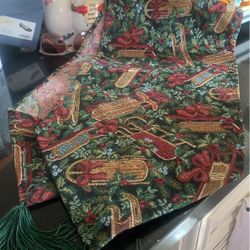 #christmas #table #table Runner #decoration #runner