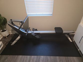 2022 Hydrow Pro Rowing Machine Excellent Condition 0-50 Rides - Spring Valley, CA
