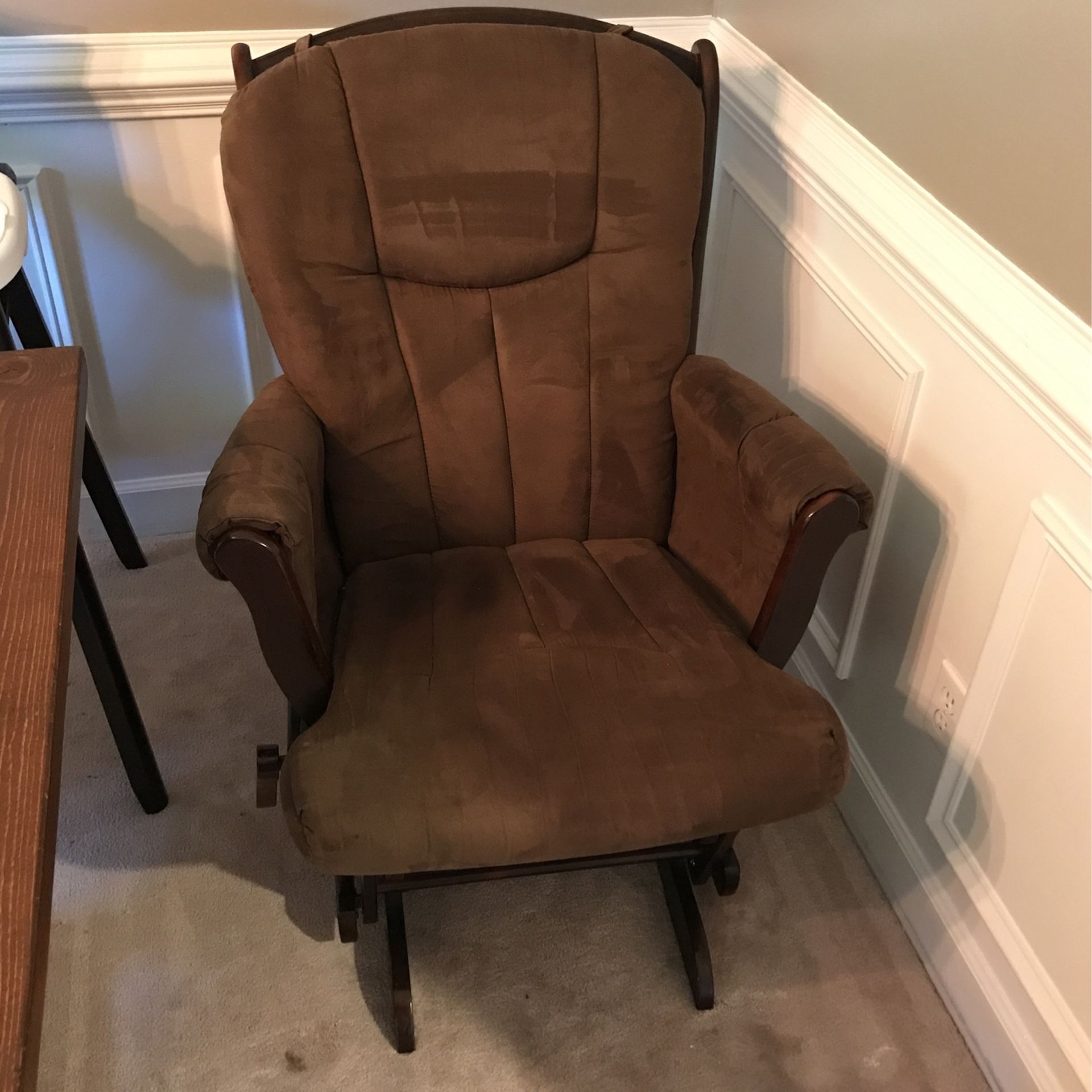 Padded Dark Brown Rocking Chair  Smoke Free Home  