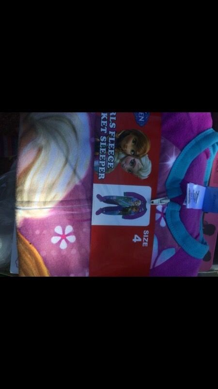 Girls Frozen/Elsa sleeper