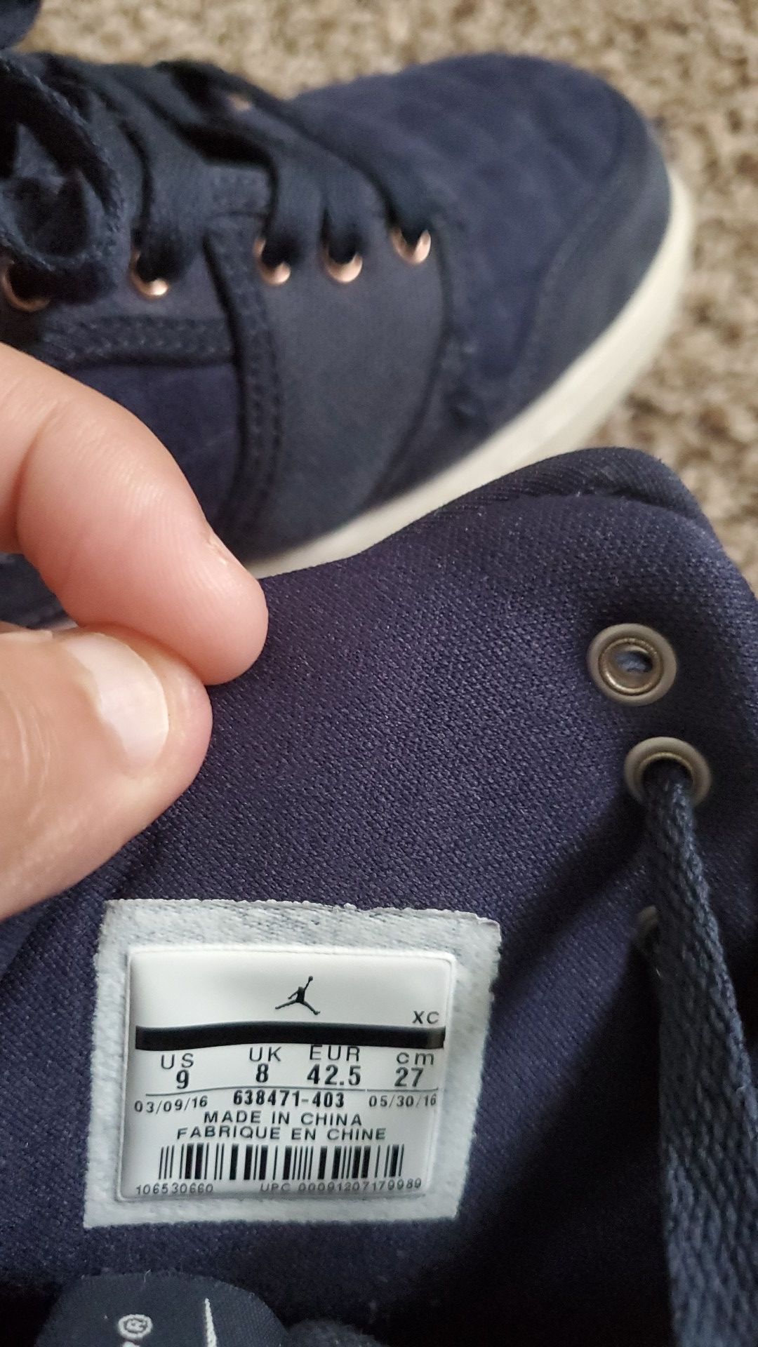 Jordan 1 size 9