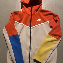 Nike Tech Fleece Hoodie Size S