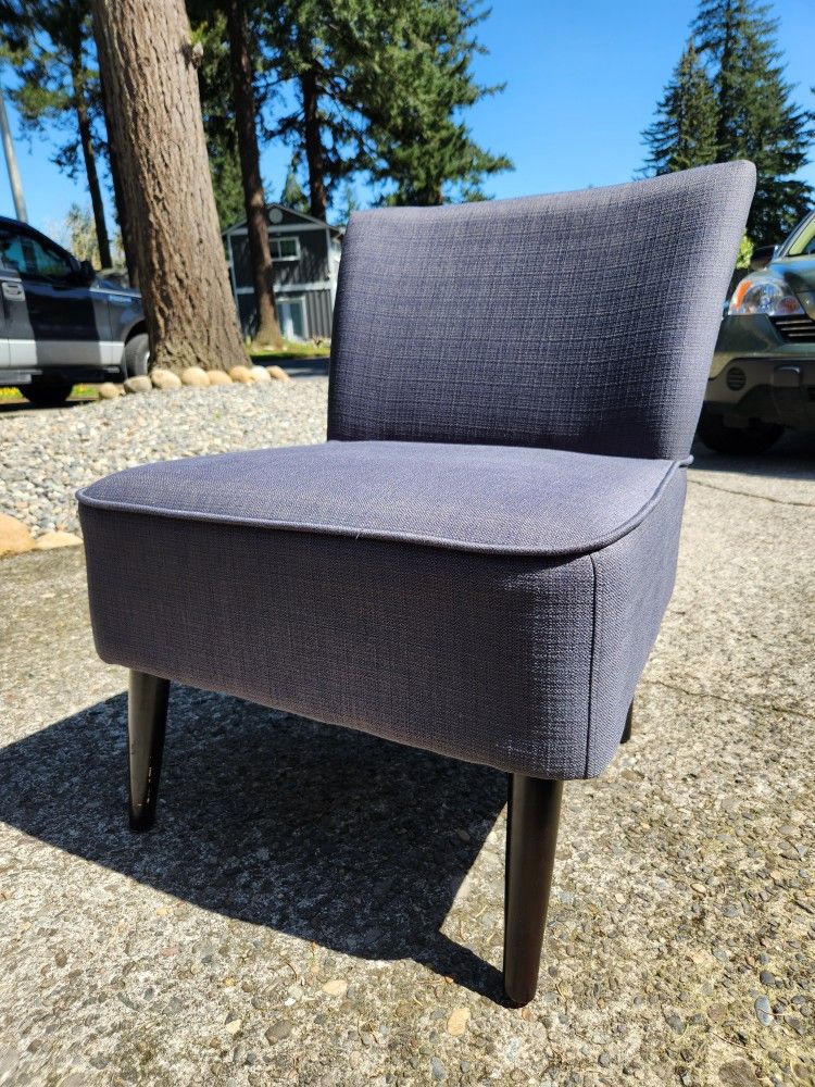 Modern GREY SLIPPER MODWAY CHAIR-Excellent Condition!