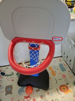 Little tikes basketball hoop with 1 ball