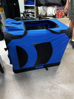 Elite Field foldable dog crate with storage canvas bag. L30” W20” H24" PLEASE READ DESCRIPTION
