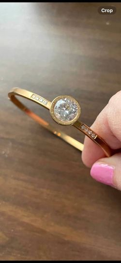 Vintage Costume Gold-tone Bangle