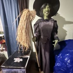 Wizard Of Oz Animated Halloween Prop