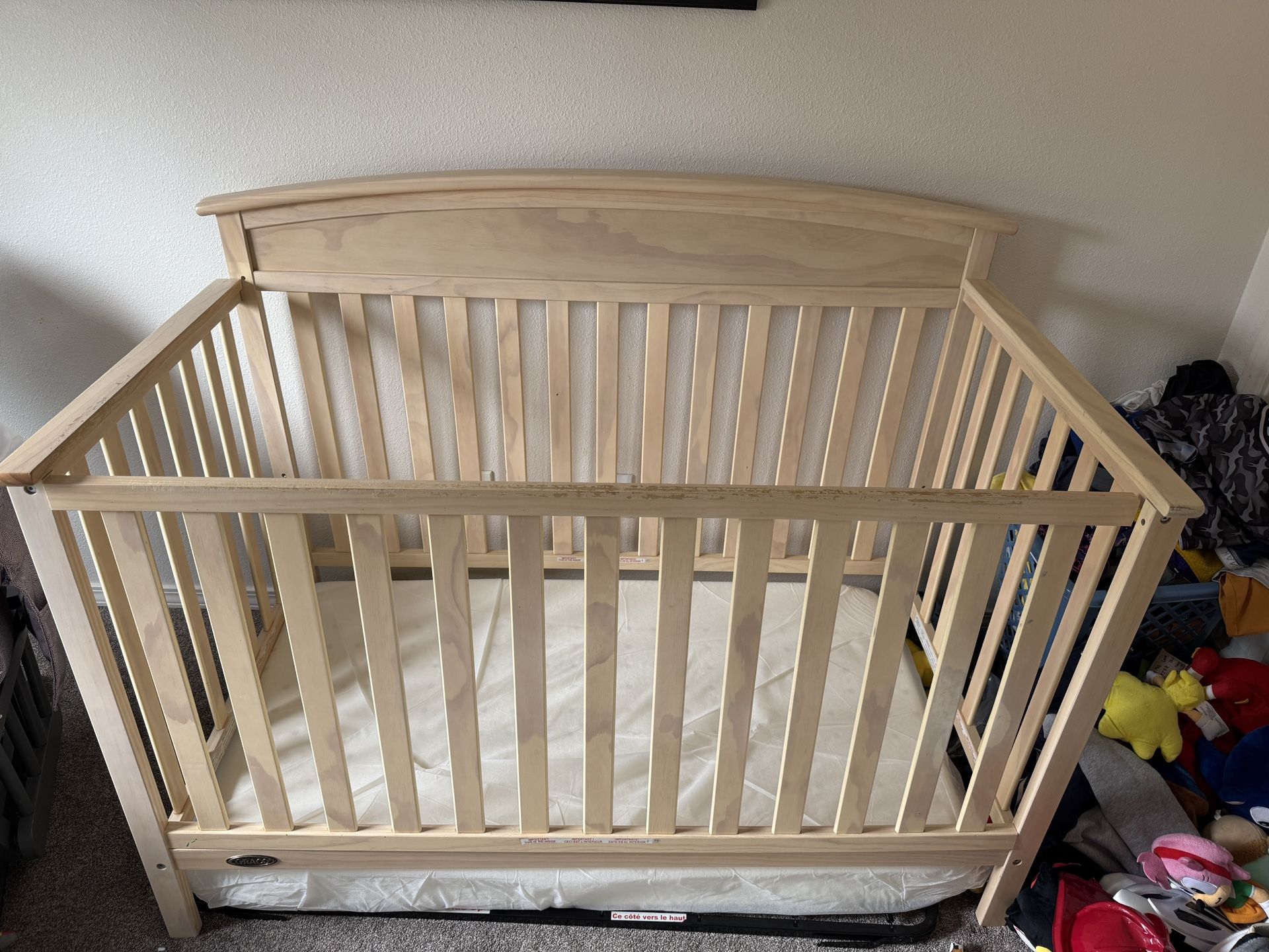Graco Crib and Mattress