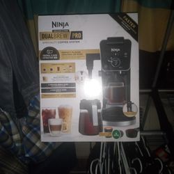 Ninja DualBrew Pro Specialty Coffee System, Single-Serve & 12-Cup Drip Coffee  Maker CFP301 for Sale in Costa Mesa, CA - OfferUp