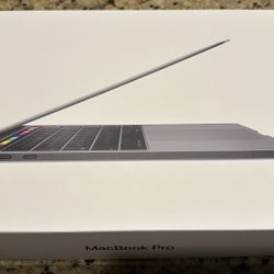 MacBook Pro - Touchbar
