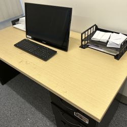 Office desk really nice