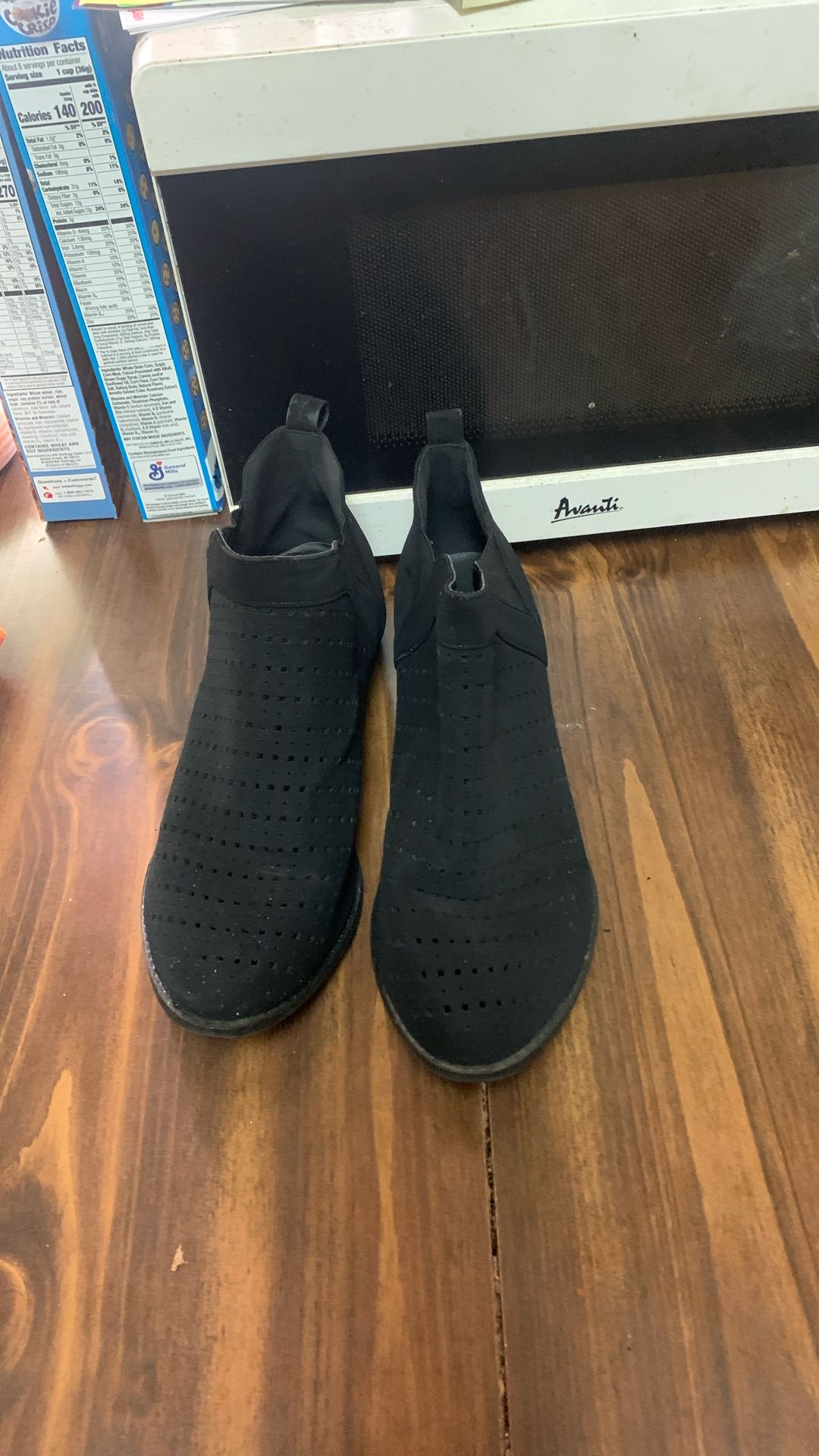 Women Boots Size 10