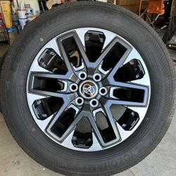 Like new 20 Inch Wheels And Tires - Toyota Tundra
