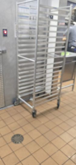 Commercial metal oven tray rack