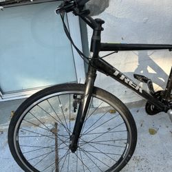 TREK 7.2 Road Bike