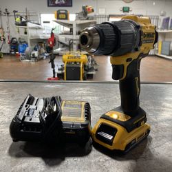DEWALT Hammer Drill 