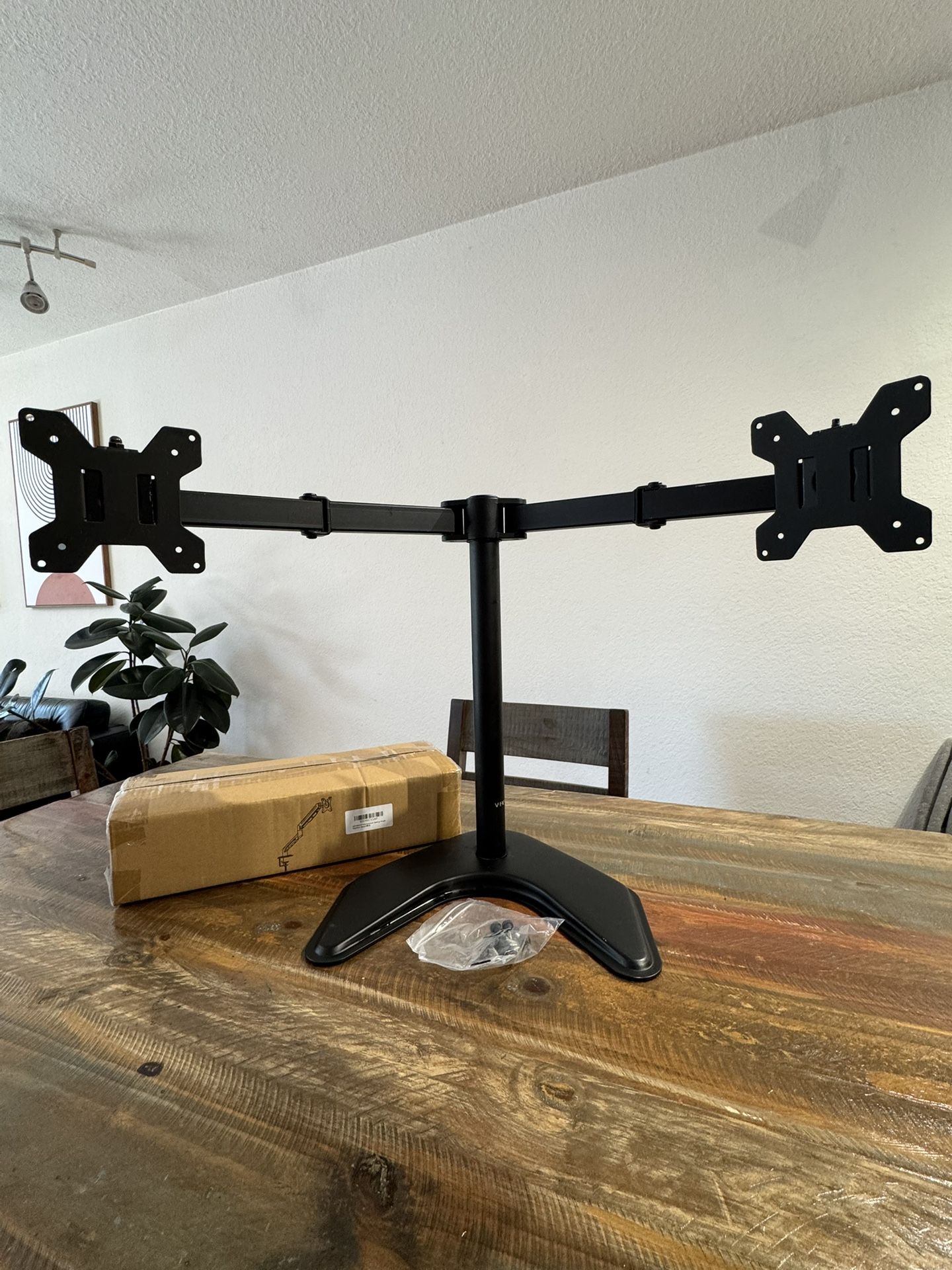 Free - Monitor Stands