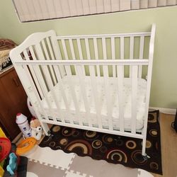 Folding Mini Crib With Newton Mattress Minicrib 