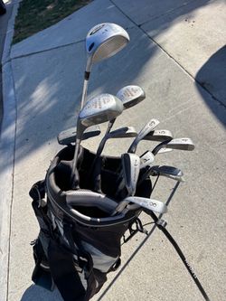 Golf Clubs with the bags right handed