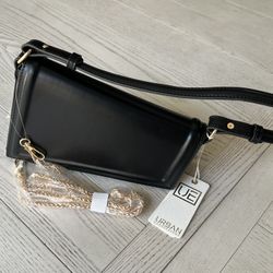 URBAN Sleek Contour Crossbody Bag