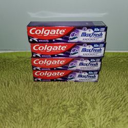 4 Colgate Toothpaste Maxfresh Knockout 6.3oz