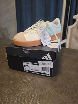 Womans Adidas VL Court Base