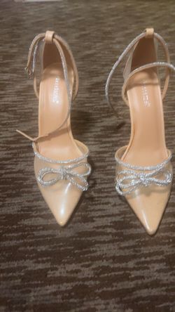 Shoe Dazzle Crystal Bow Heels