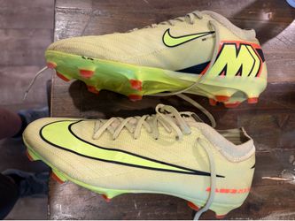 Nike mercurial vapor pro cleats size 8