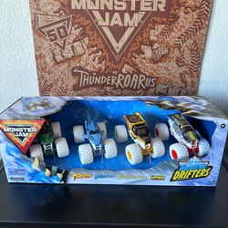 Monster Jam Snow Drifters Set 4 Trucks