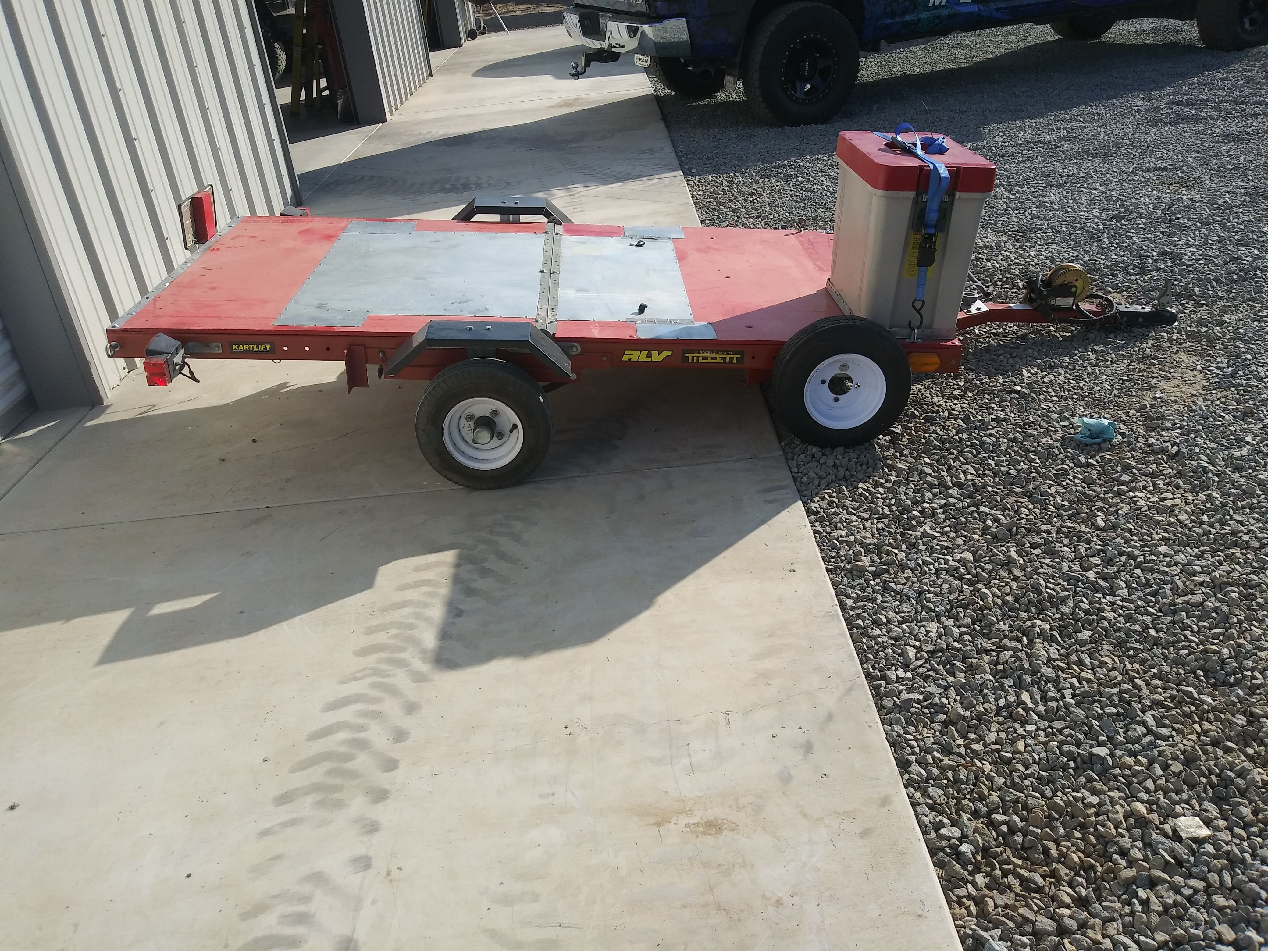 4 x 8 plated trailer has all working lights ,ratchet style winch,tool box ,and small tire carrying rack , perfect for Karting,or motorcycles