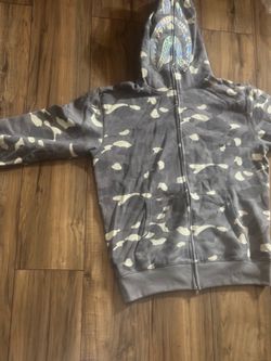 Bape zip up size L