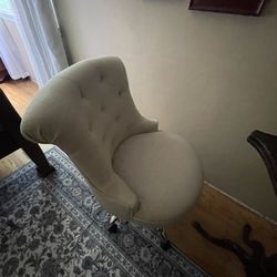 Office chair Practically New