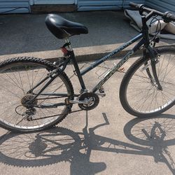 26" Scwinn Bike With Inner Tube!
