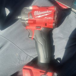 M18 FUEL GEN-3 18V Lithium-Ion Brushless Cordless 1/2 in. Compact Impact Wrench