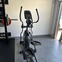 Schwinn 470 Elliptical Machine