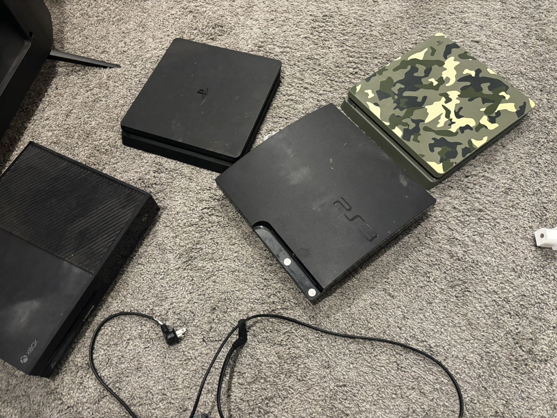 2 PS4’s 1ps3 And One X Box 1