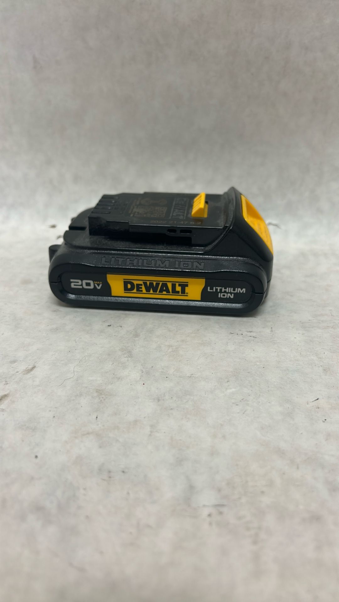 DeWalt 20 V lithium ion battery
