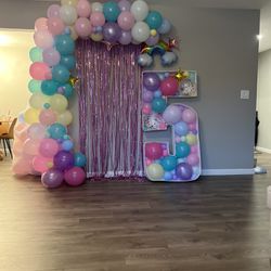 Letters And Numbers 5ft Tall Party Decor Thumbnail