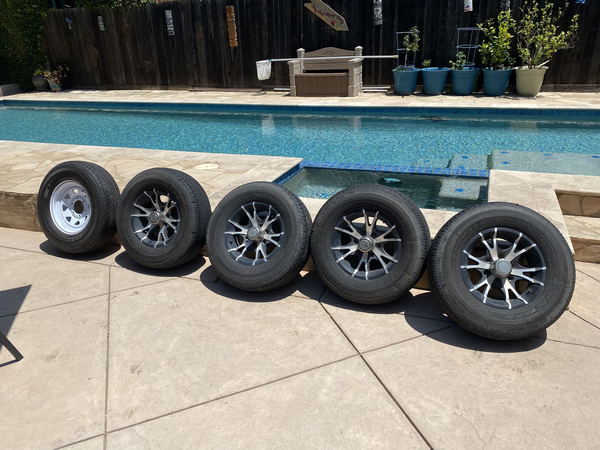 Trailer Rims and Tires